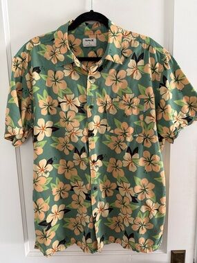 Hurley Men’s Floral Button Down Short Sleeve